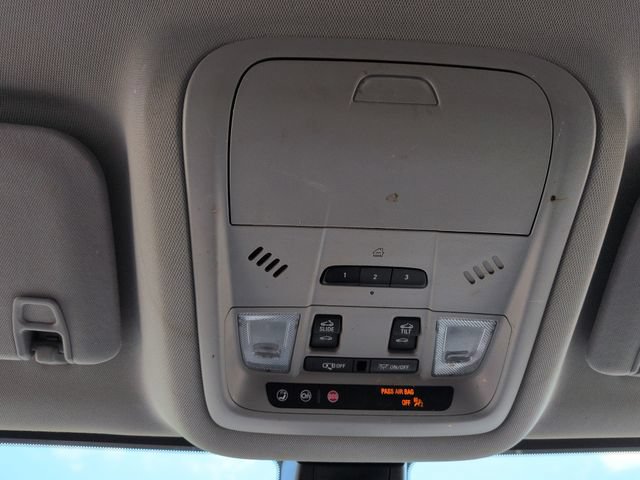 Used 2021 GMC Acadia SLE w/ Driver Convenience Package FWD image 46