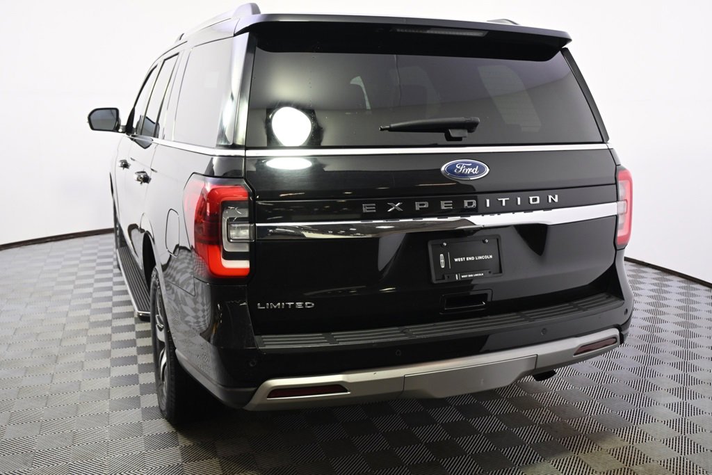 Used 2023 Ford Expedition Limited image 4