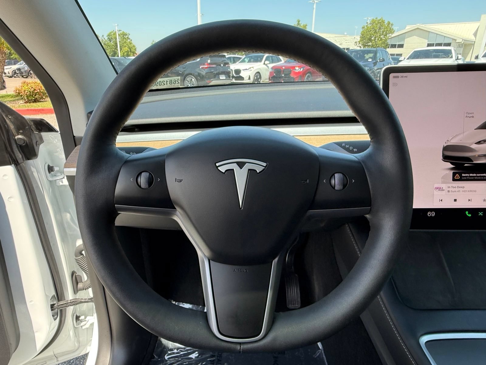 Used 2024 Tesla Model Y Long Range AWD/4WD image 24