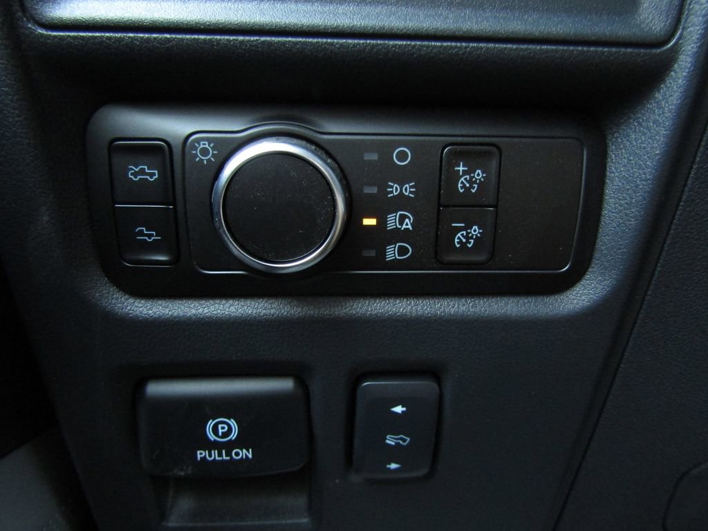 New 2025 Ford F150 Lightning Platinum w/ Dark Elements Package image 21