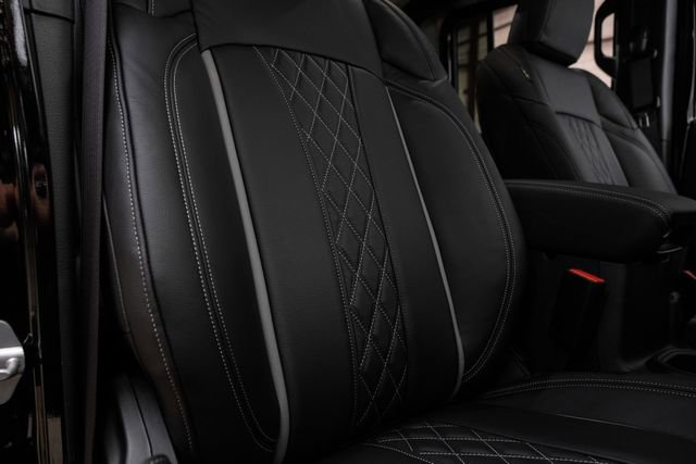 Used 2025 Jeep Gladiator Rubicon w/ Safety Group AWD/4WD image 16