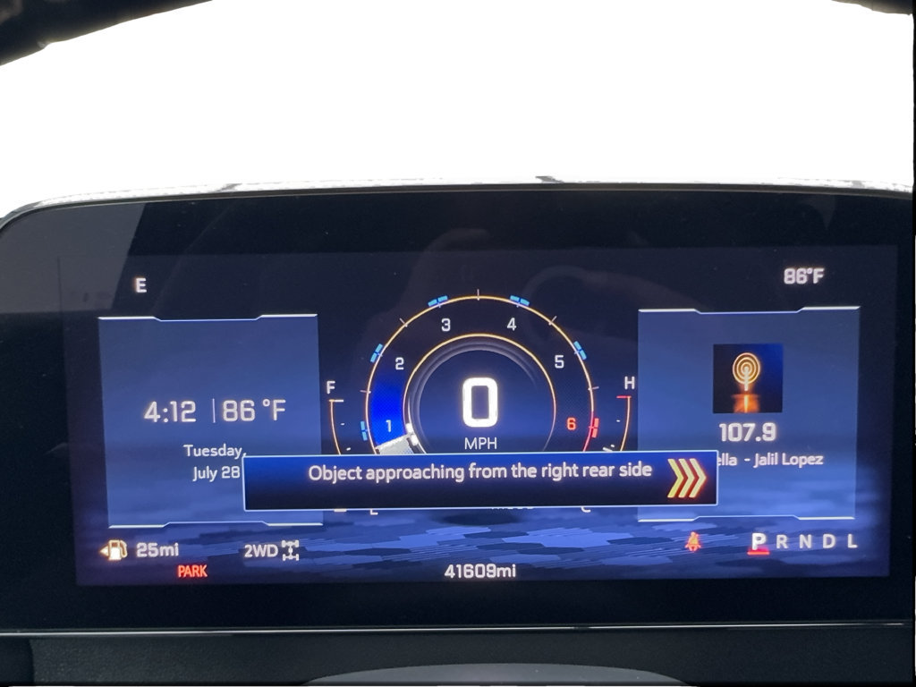 Used 2025 Chevrolet Traverse LT AWD/4WD image 43