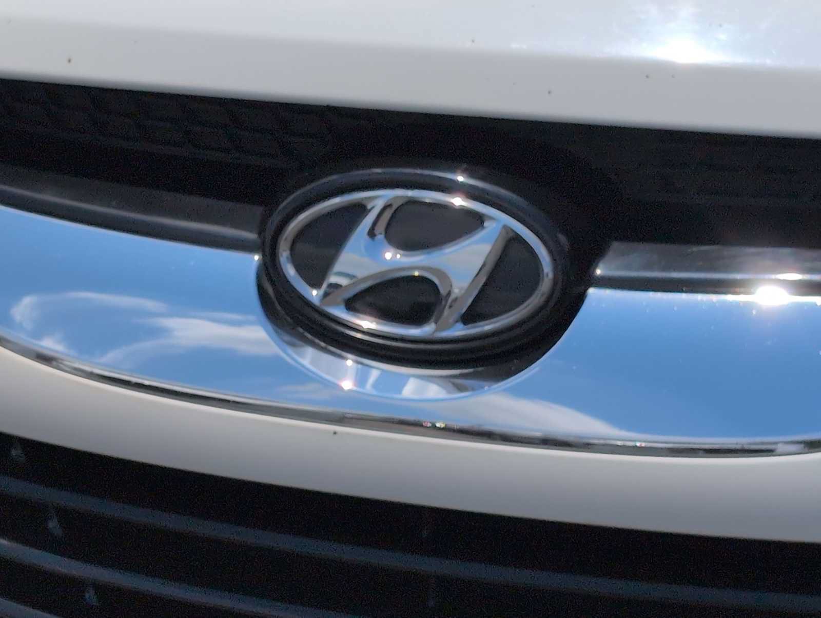 Used 2013 Hyundai Tucson Limited FWD image 12