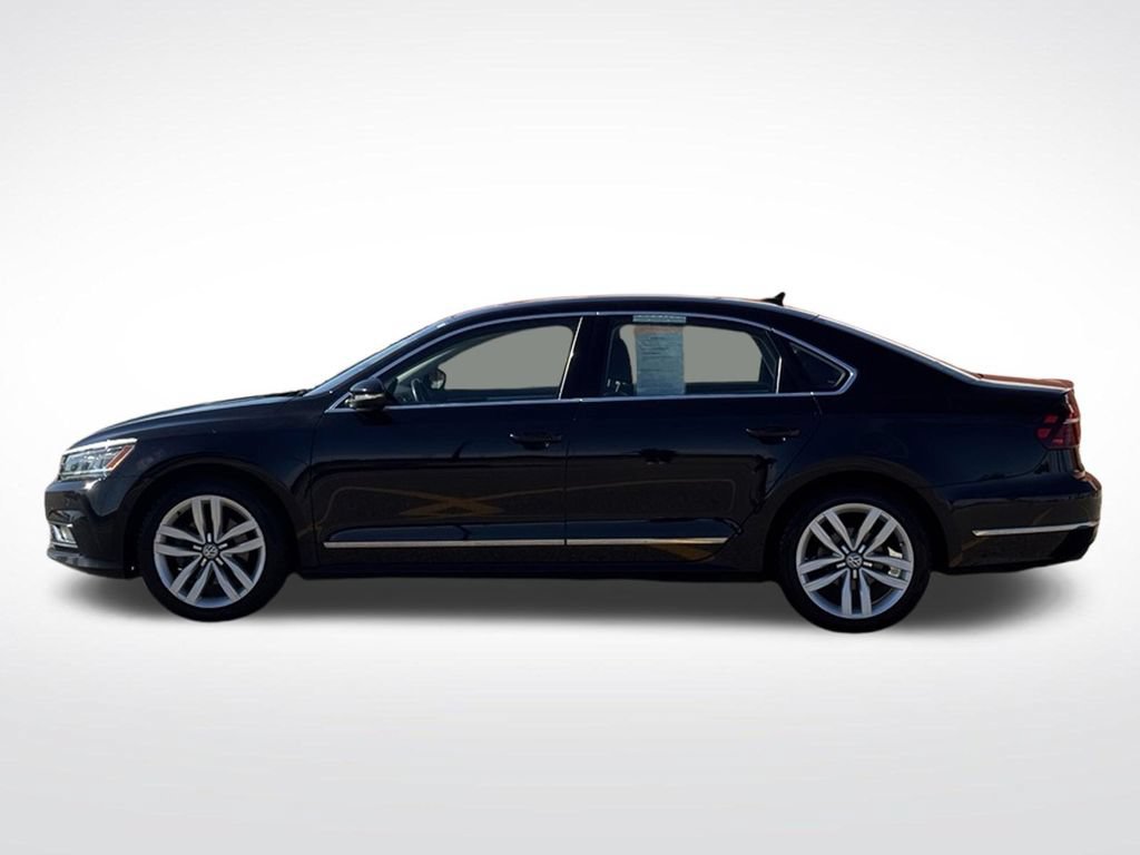 Used 2017 Volkswagen Passat 1.8T SEL Premium FWD image 35