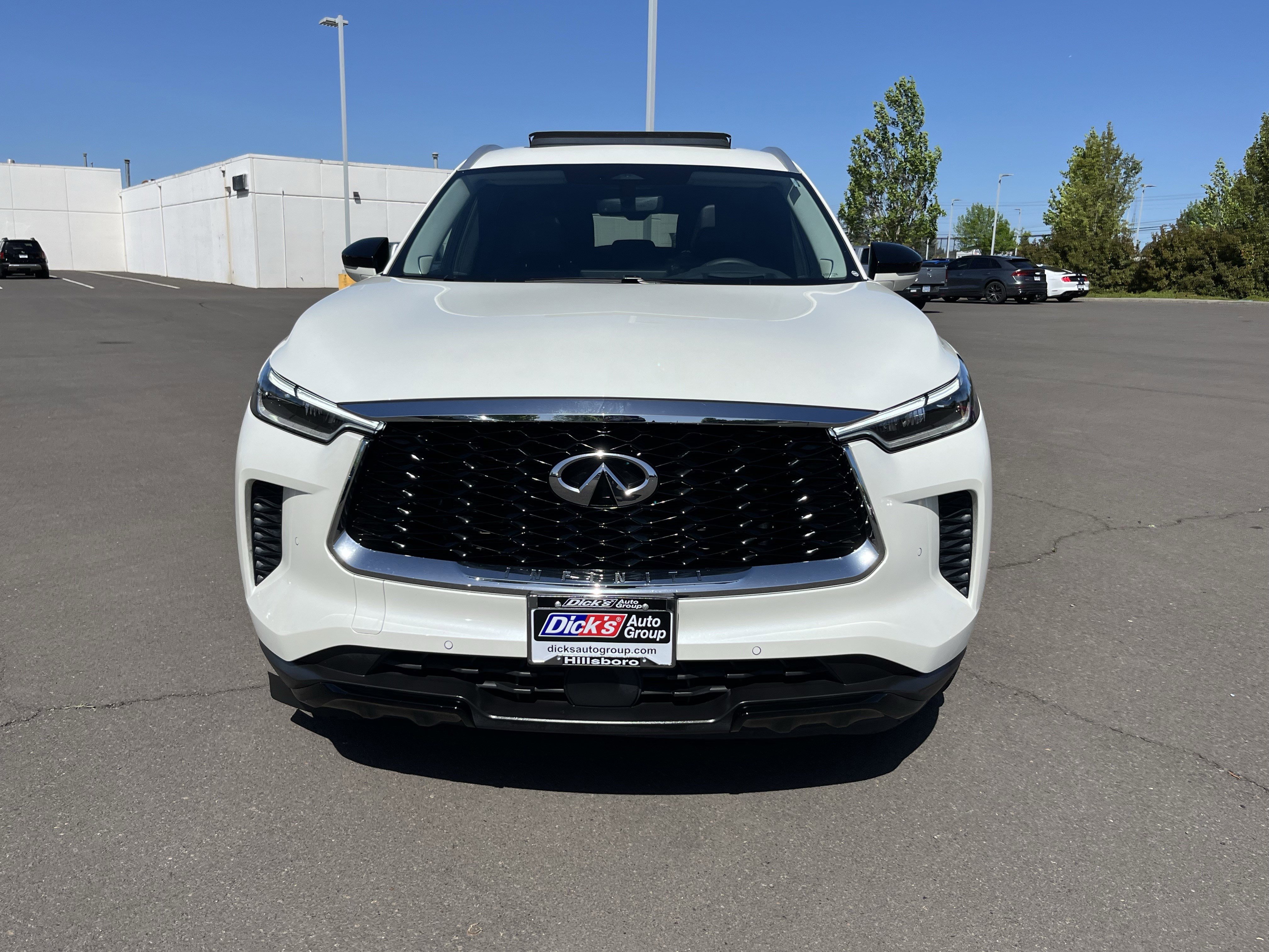 Used 2023 INFINITI QX60 Luxe w/ Vision Package AWD/4WD image 8