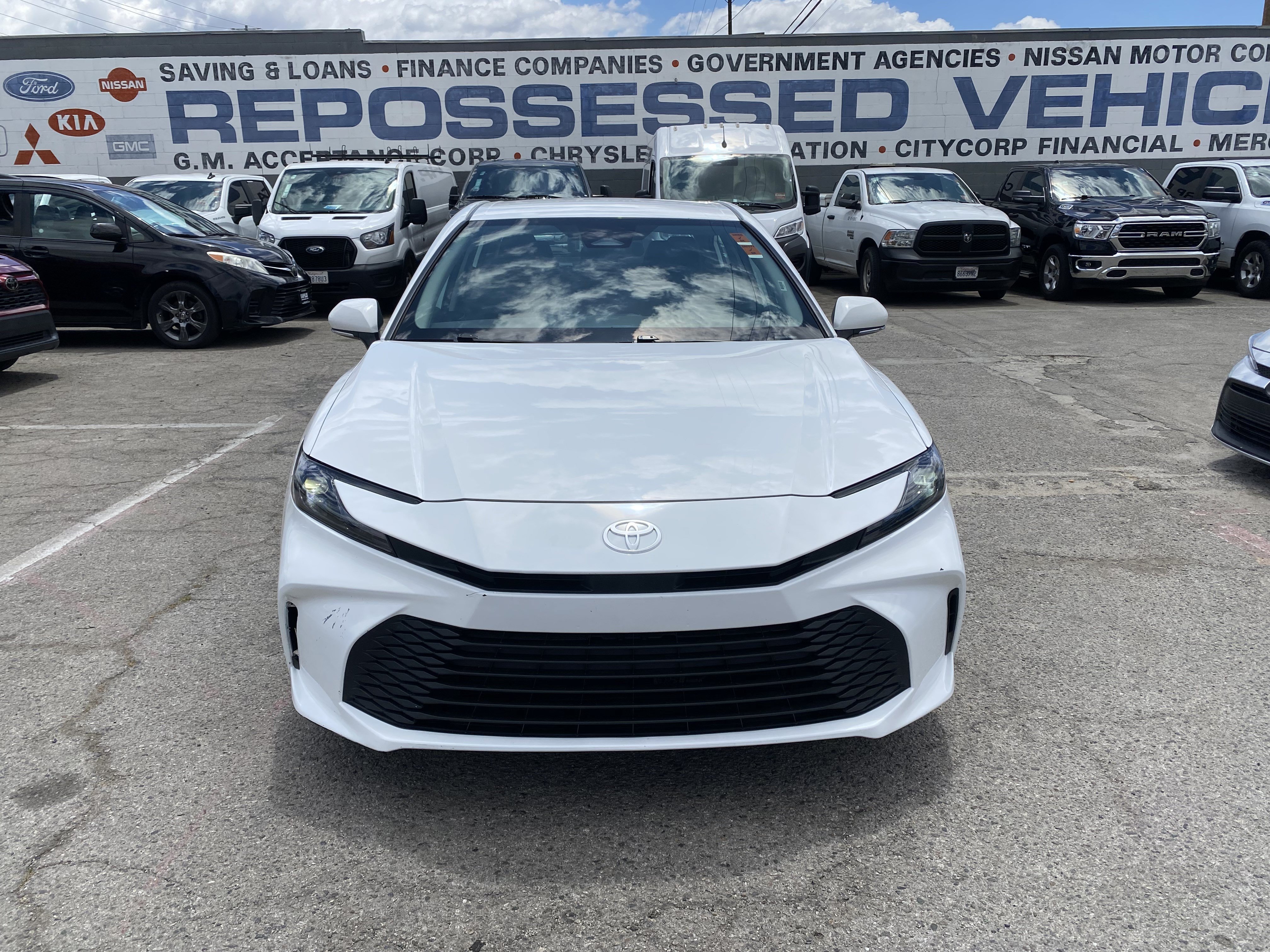 Used 2025 Toyota Camry LE FWD image 3