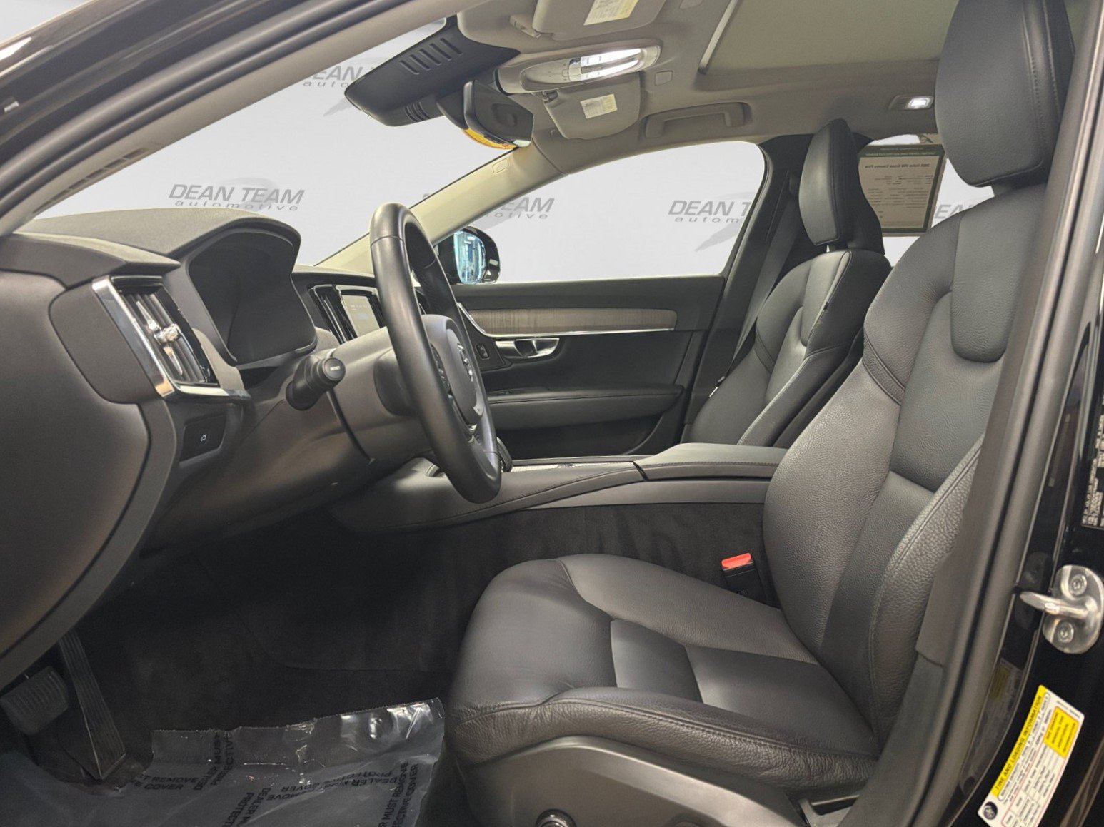Used 2023 Volvo V90 B6 Cross Country Plus AWD/4WD image 9