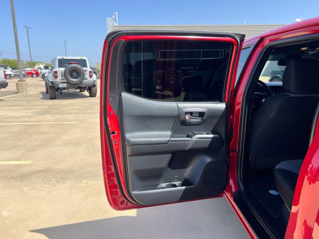 Used 2023 Toyota Tacoma TRD Off-Road AWD/4WD image 14