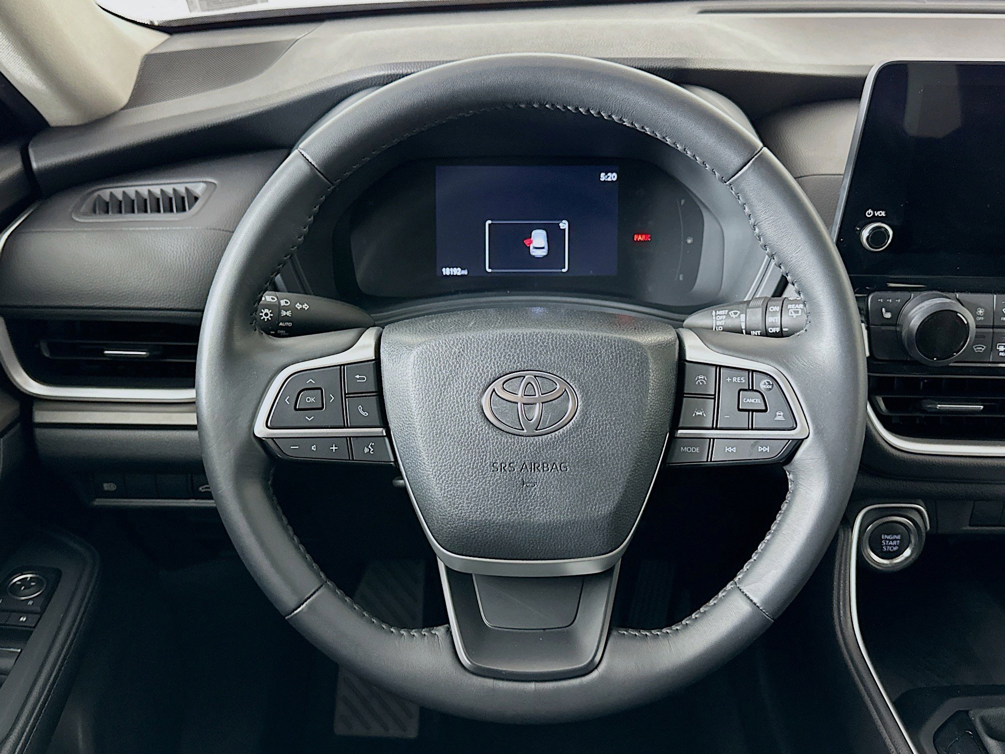 Used 2025 Toyota Grand Highlander AWD image 18