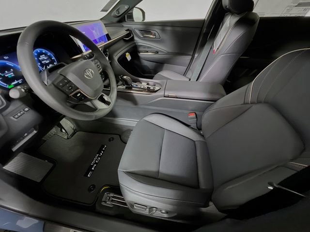 New 2025 Toyota Crown Signia image 12