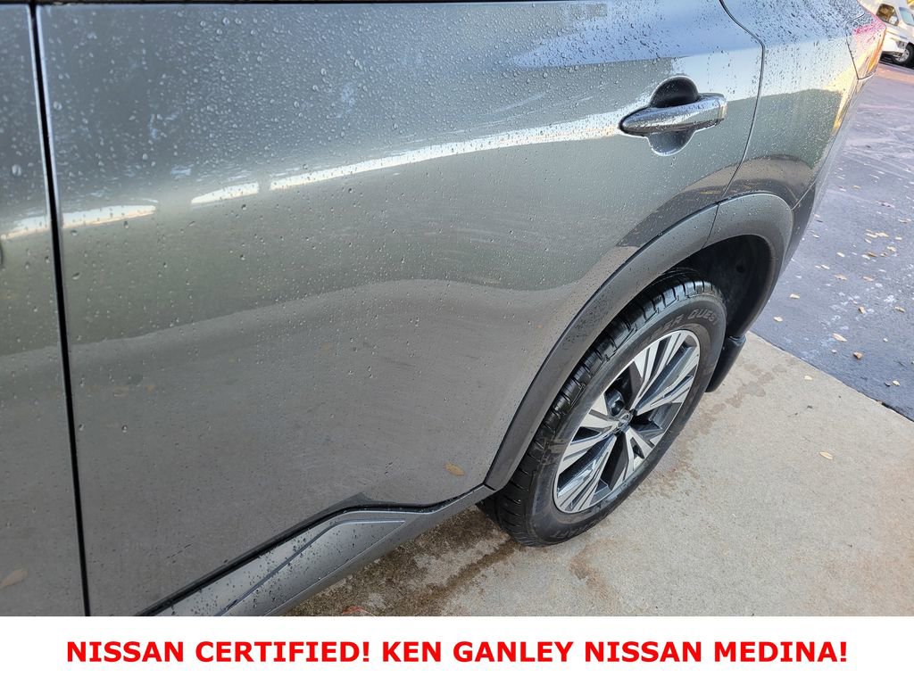 Certified 2023 Nissan Rogue SV image 12