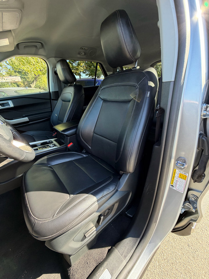 Used 2024 Ford Explorer Limited AWD/4WD image 18
