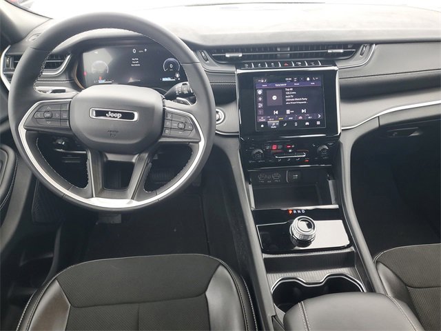 New 2025 Jeep Grand Cherokee L Altitude image 14