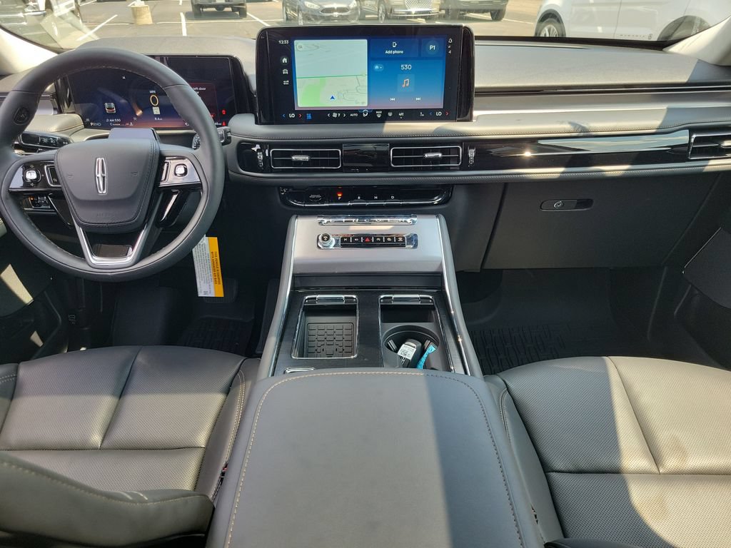 New 2026 Lincoln Aviator AWD image 11