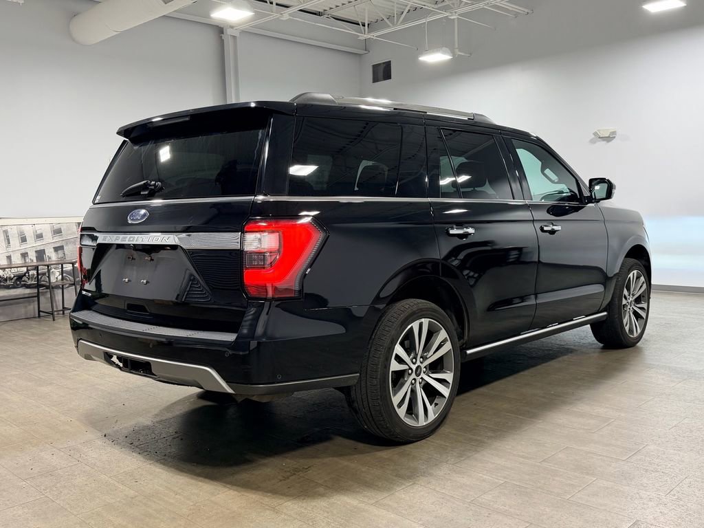 Used 2021 Ford Expedition Limited image 4