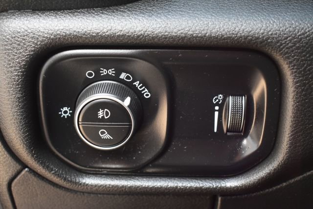 Used 2020 RAM 1500 Big Horn AWD/4WD image 18
