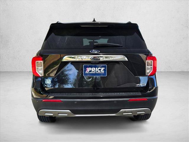 Used 2023 Ford Explorer XLT w/ Equipment Group 202A AWD/4WD image 6