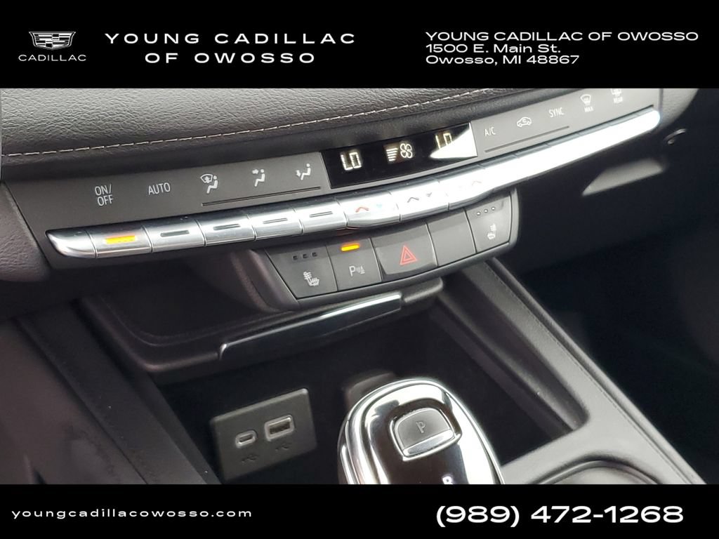 Certified 2020 Cadillac XT4 Premium Luxury w/ Cold Weather Package FWD image 18