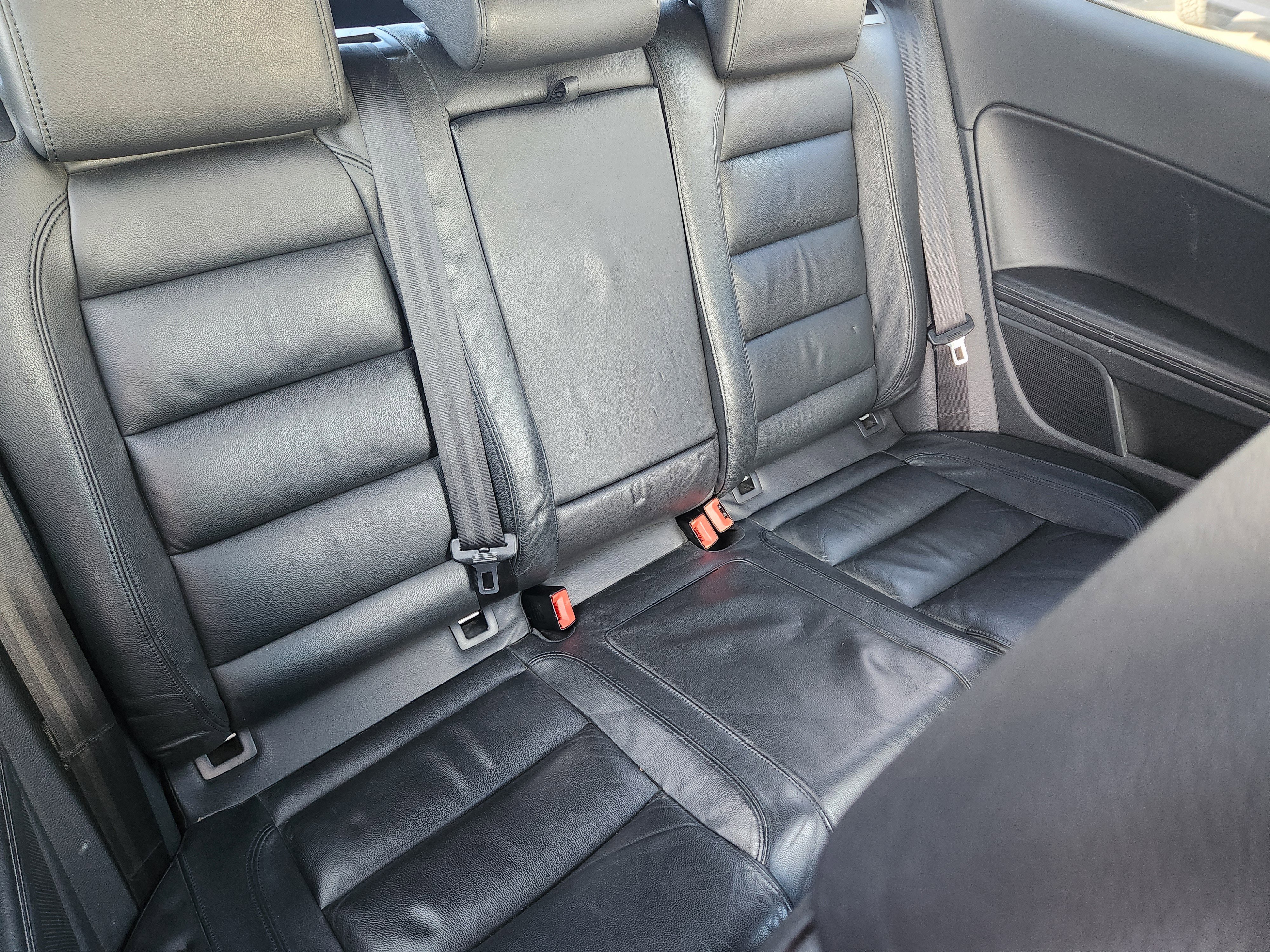 Used 2013 Volkswagen Golf R 2-Door image 28