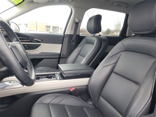 Certified 2025 Lincoln Nautilus Premier image 11