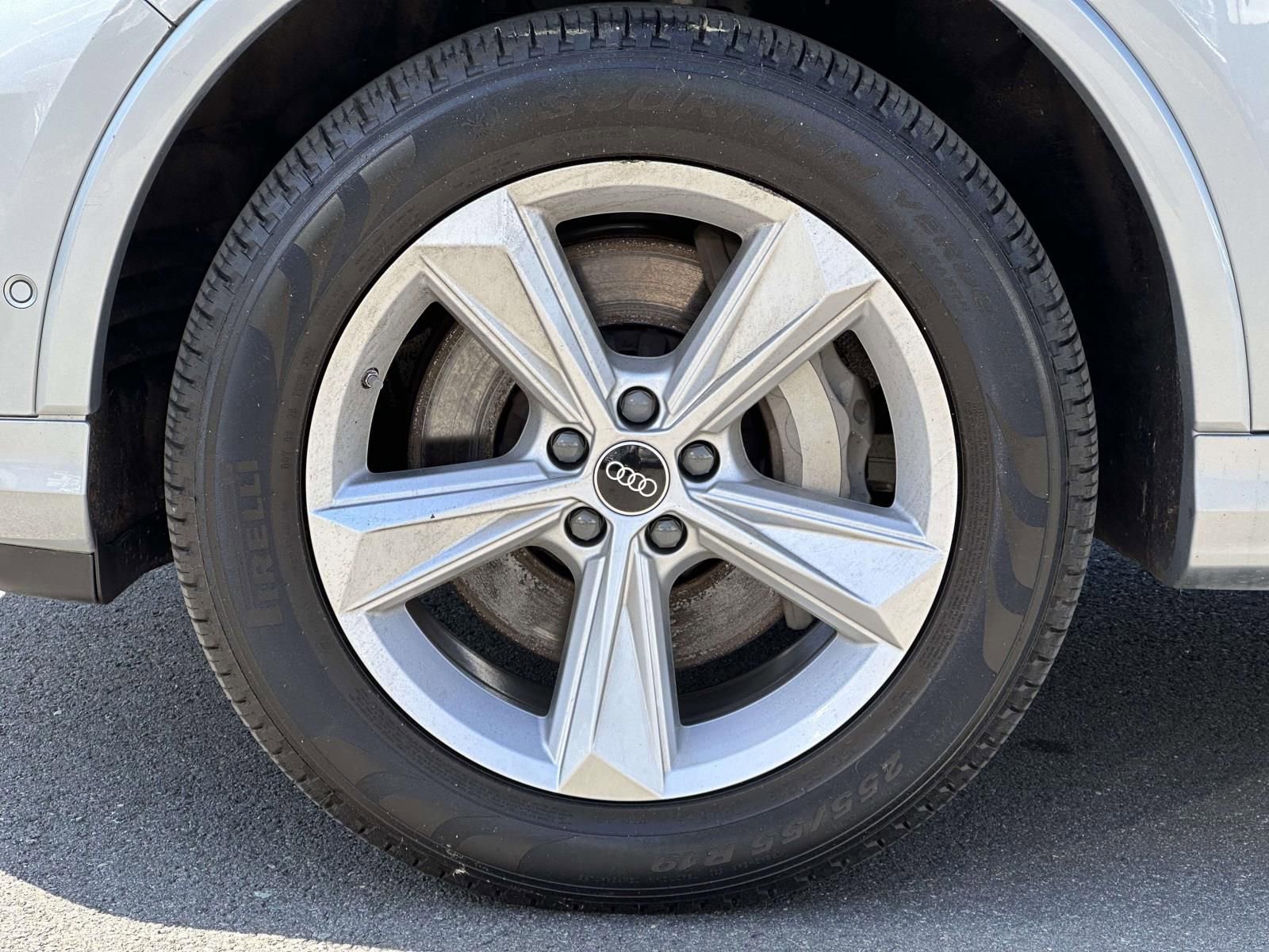 Used 2023 Audi Q7 2.0T Premium Plus w/ Premium Plus Package AWD/4WD image 7