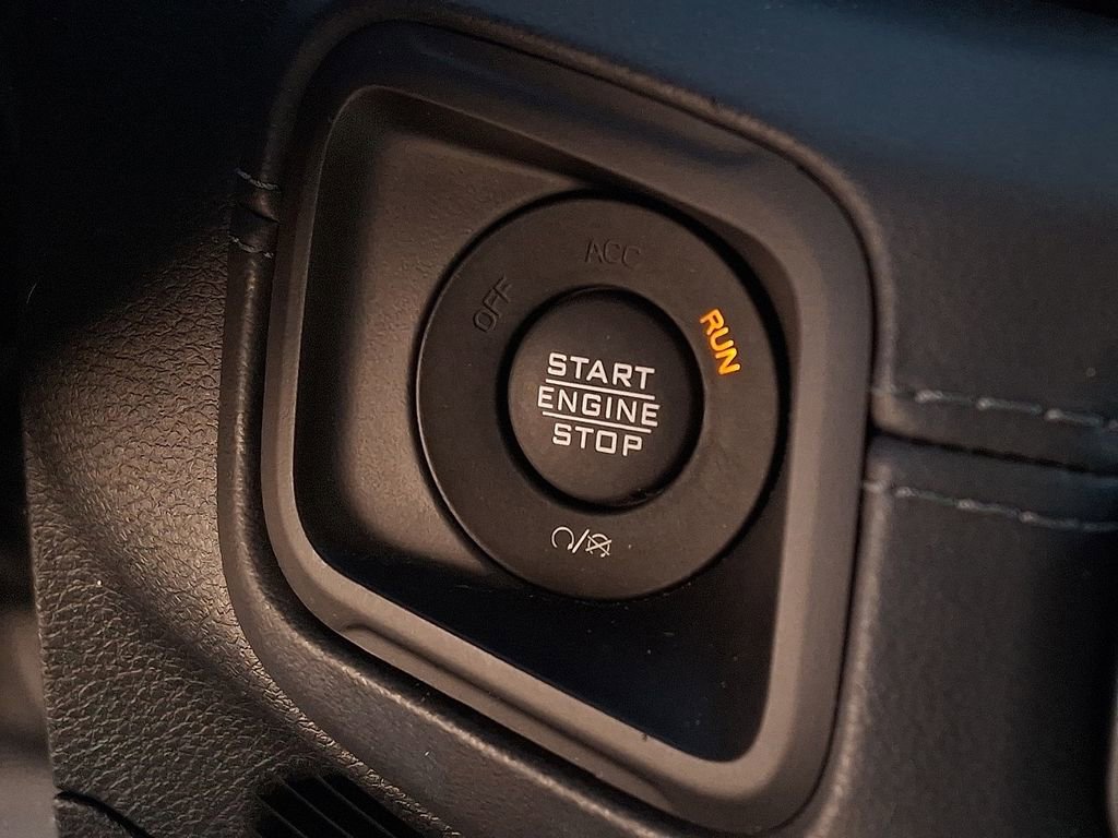 Used 2024 Jeep Wrangler Rubicon image 23