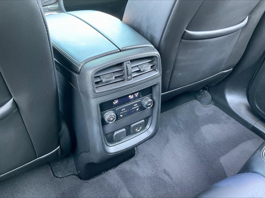 Used 2020 Buick Envision Essence AWD/4WD image 12