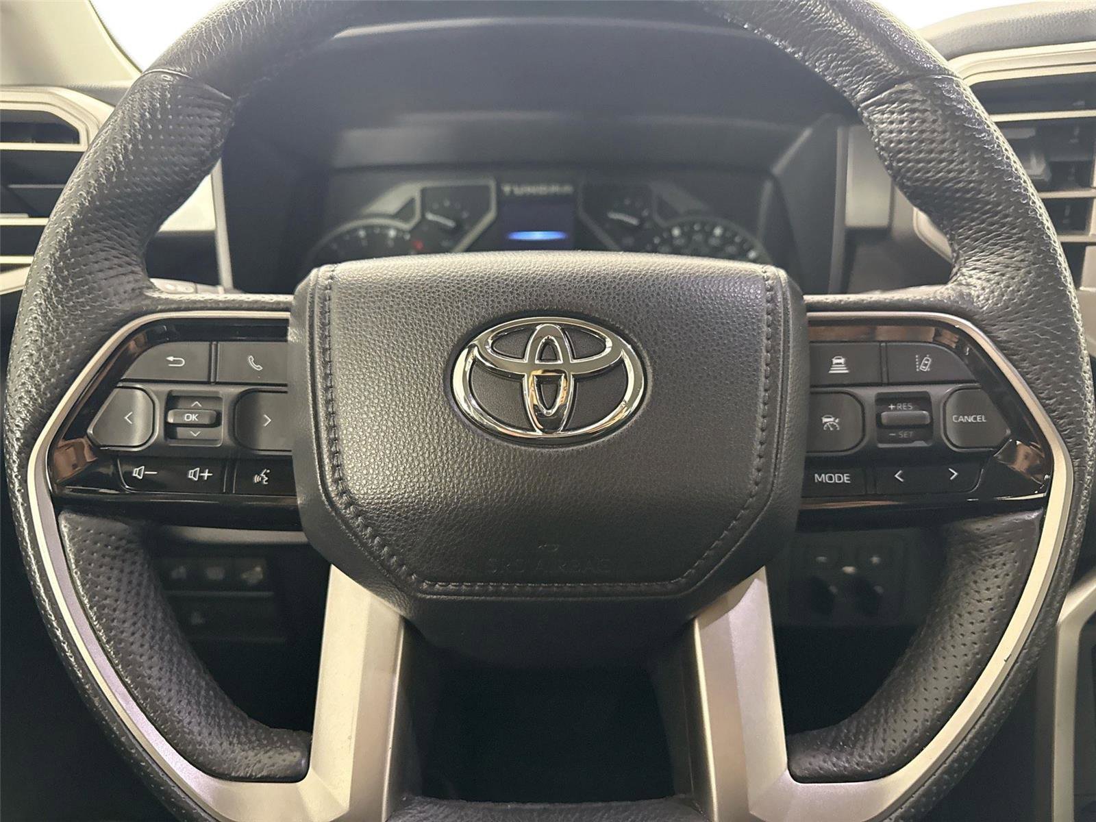 Used 2022 Toyota Tundra SR5 w/ SR5 Premium Package AWD/4WD image 16