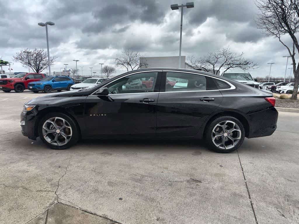 Used 2024 Chevrolet Malibu LT FWD image 3