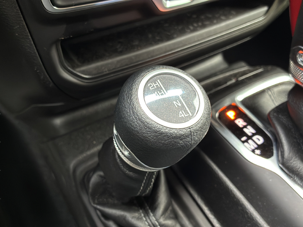 Used 2025 Jeep Wrangler Unlimited Sport AWD/4WD image 38