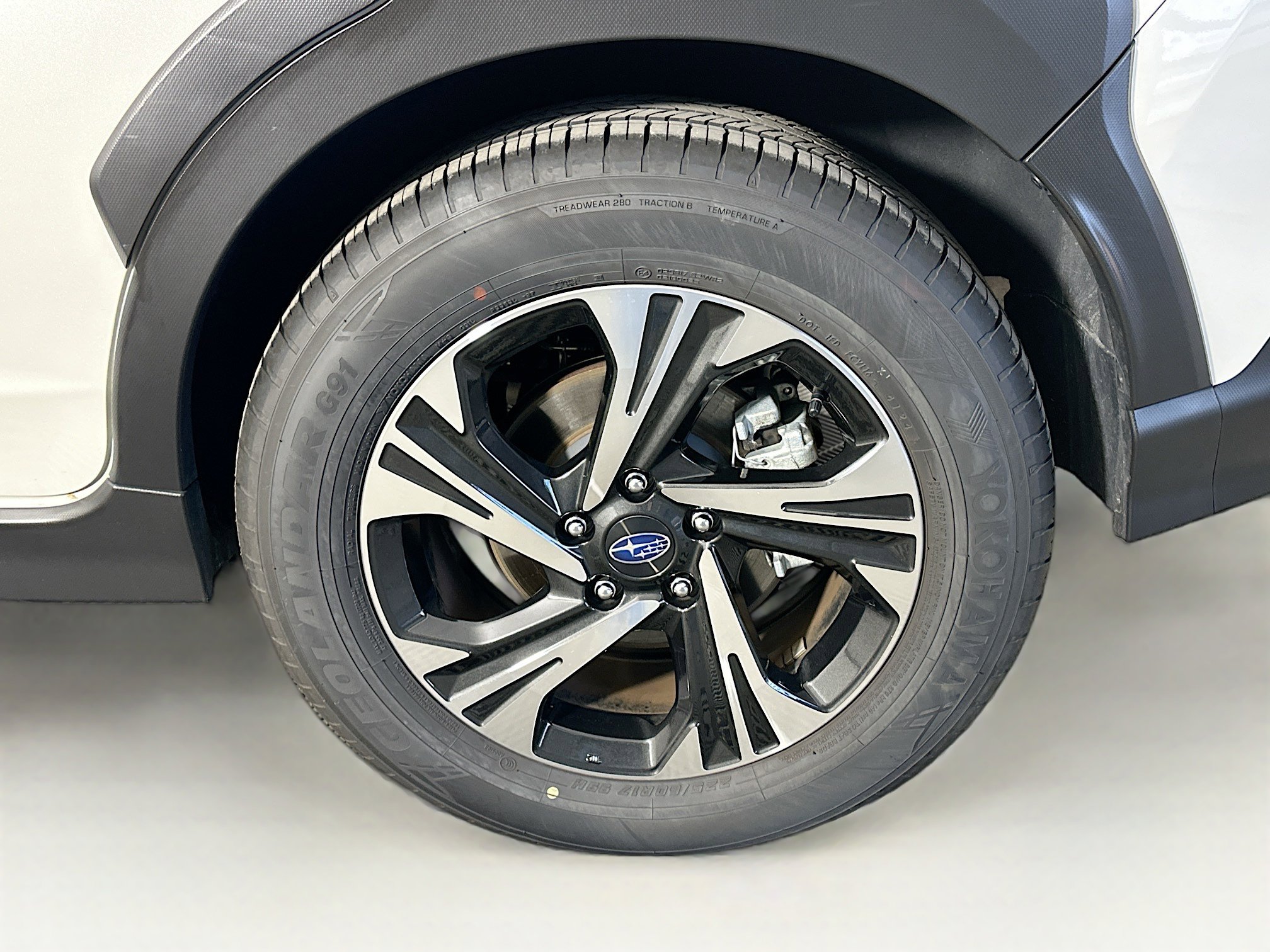 Used 2024 Subaru Crosstrek 2.0i Premium image 11