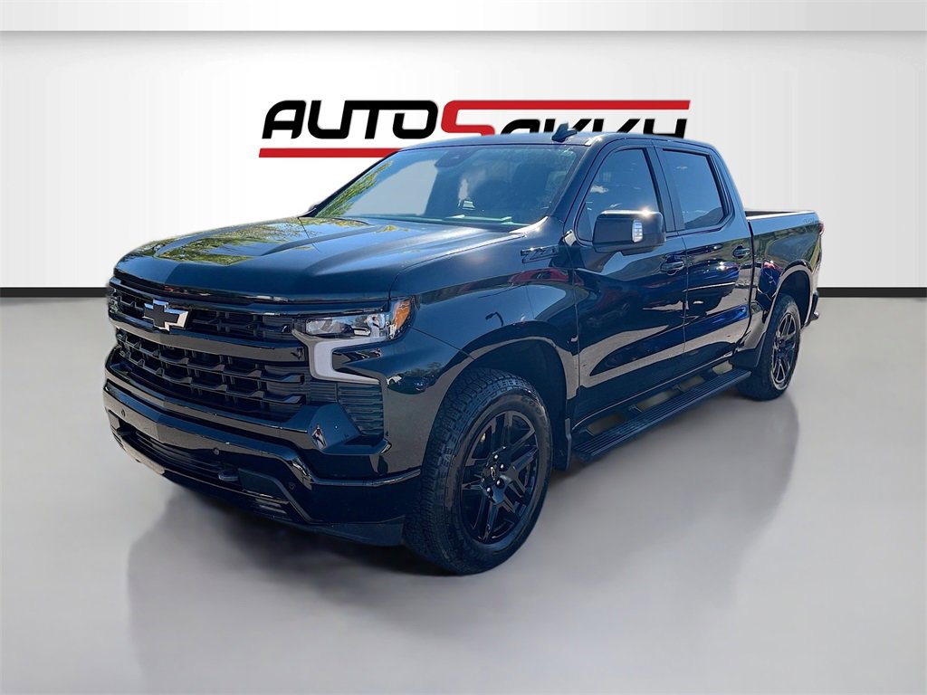 Used 2025 Chevrolet Silverado 1500 RST w/ Dark Appearance Package image 3