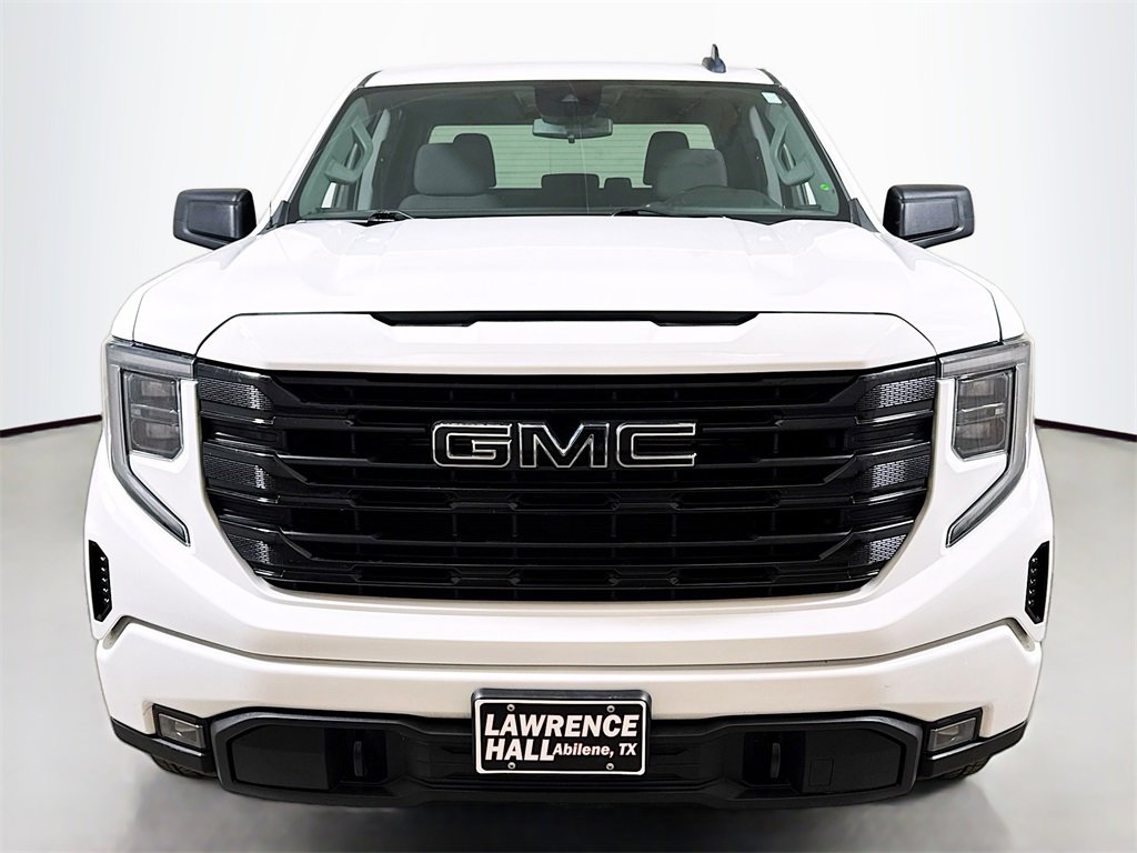 Used 2022 GMC Sierra 1500 Elevation image 2