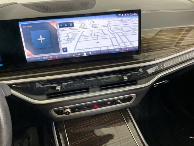 Used 2024 BMW X7 xDrive40i w/ Premium Package AWD/4WD image 21