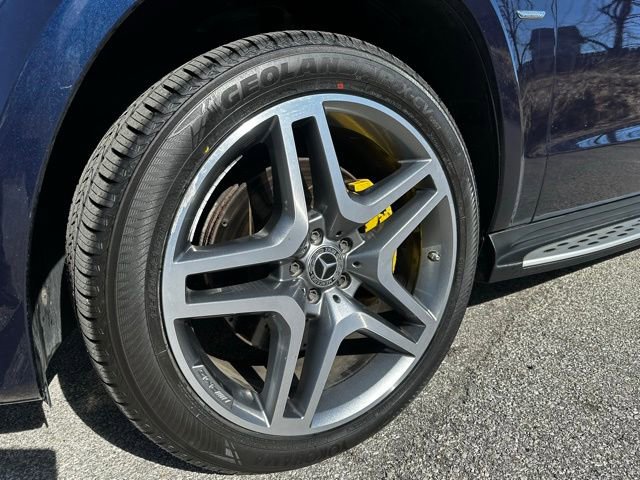 Used 2018 Mercedes-Benz GLS 550 4MATIC image 2
