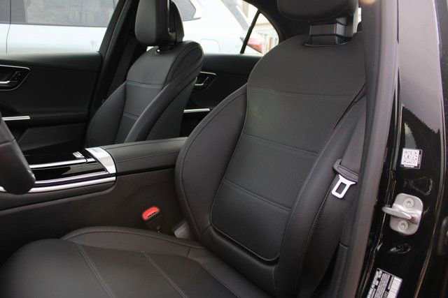 New 2025 Mercedes-Benz C 300 4MATIC Sedan image 30