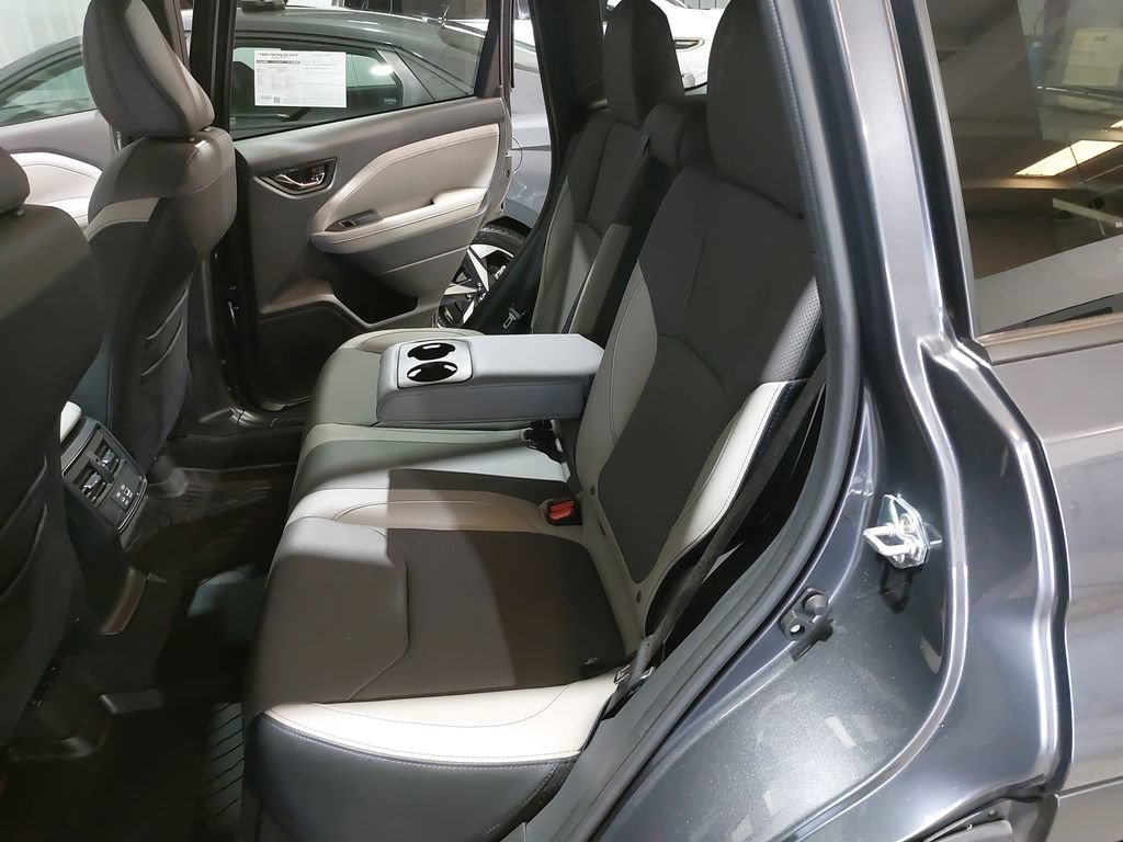 Used 2025 Subaru Forester Limited w/ Popular Package #1 AWD/4WD image 15