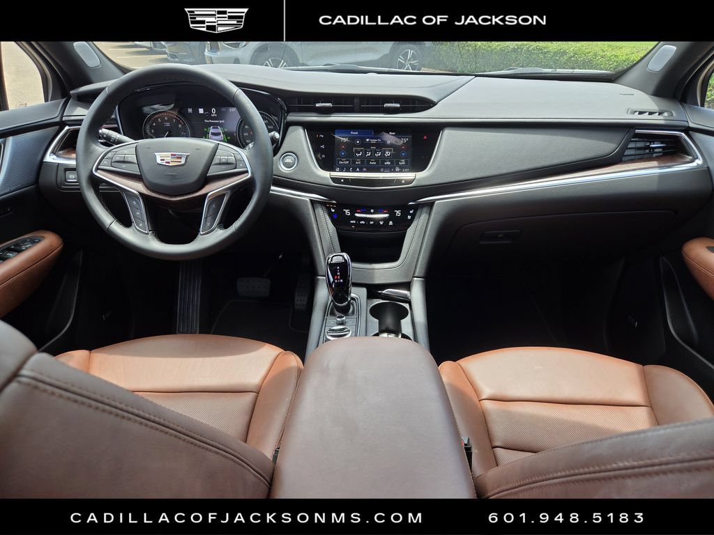 New 2026 Cadillac XT5 Premium Luxury w/ Driver Assist Package AWD/4WD image 8
