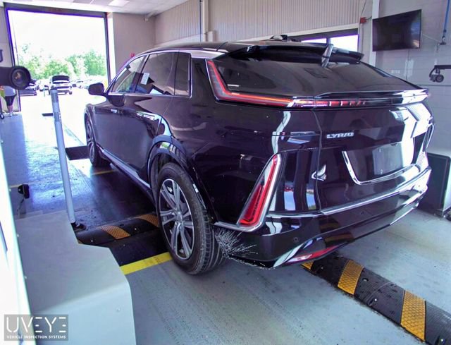 Used 2024 Cadillac Lyriq Luxury AWD/4WD image 12