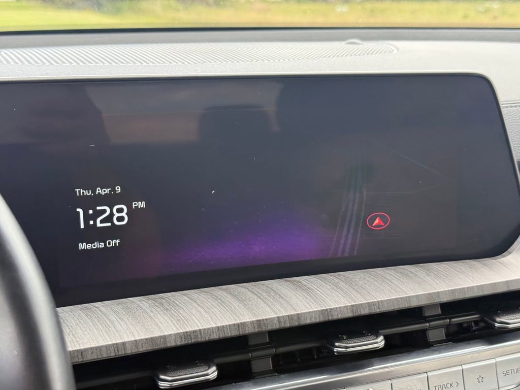 Certified 2023 Kia Telluride SX image 24