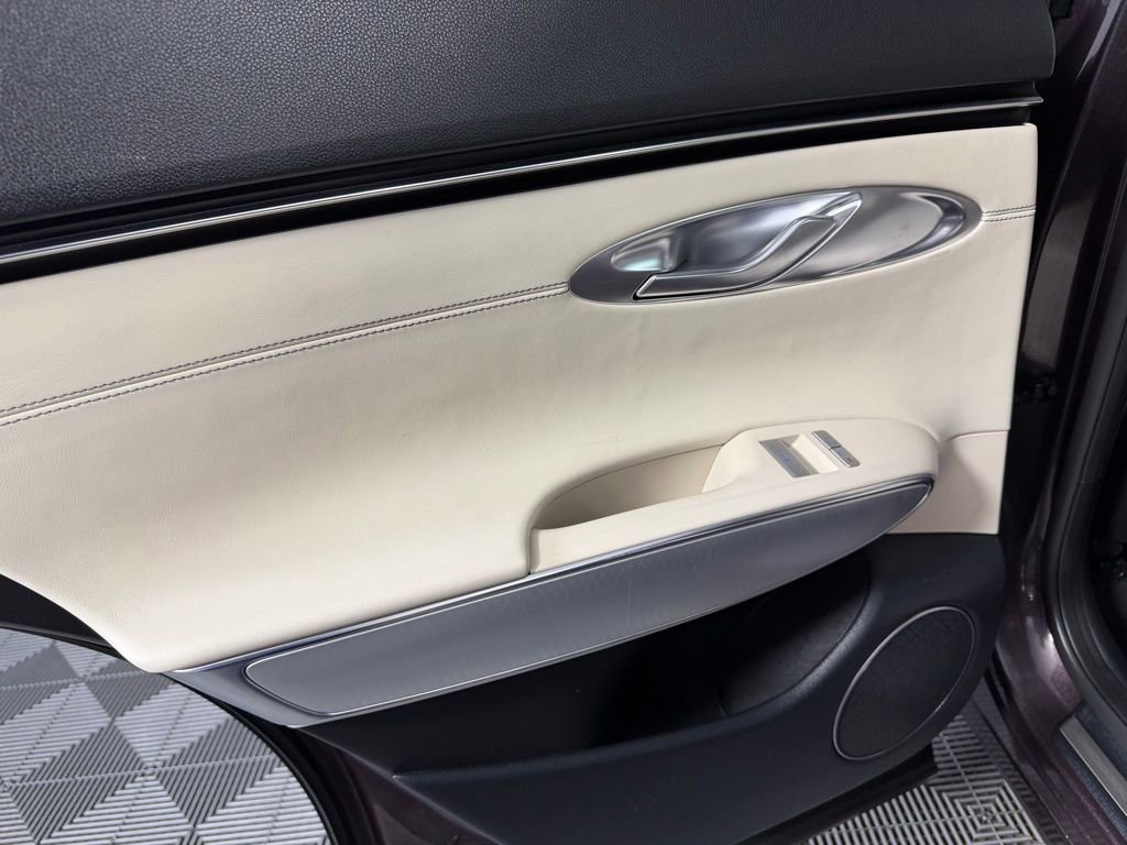 Used 2023 Genesis GV70 2.5T Select w/ Select Package image 28