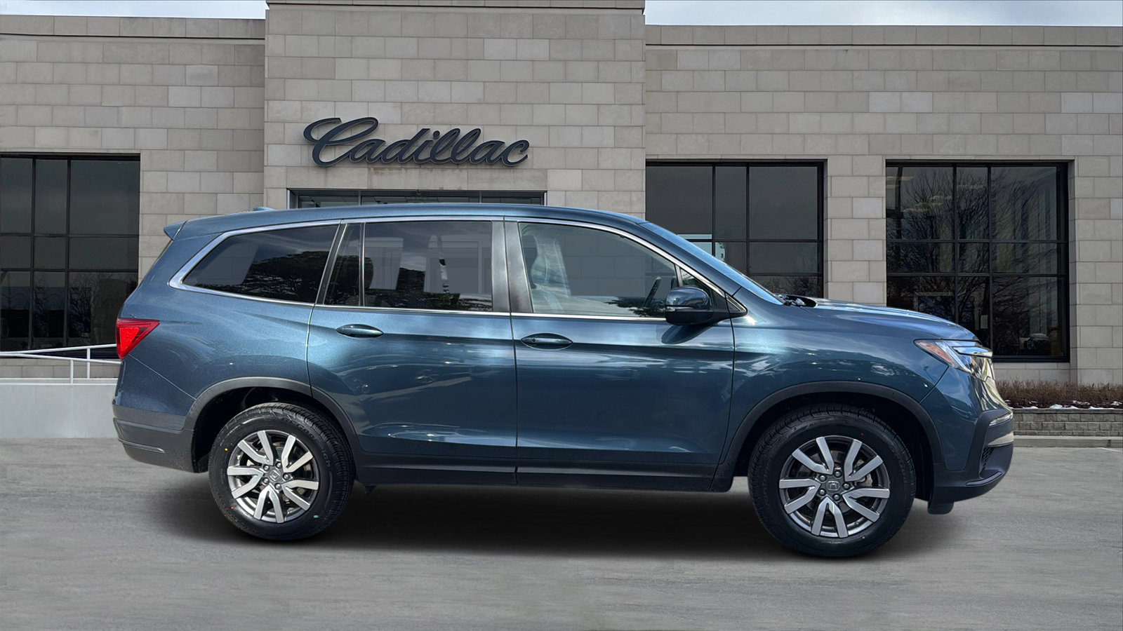 Used 2021 Honda Pilot EX image 2