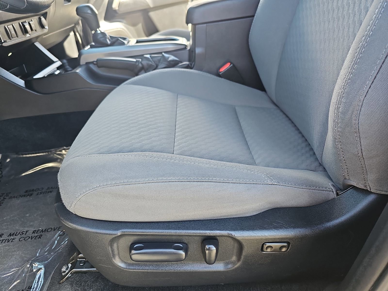 Used 2020 Toyota Tacoma SR5 RWD image 28
