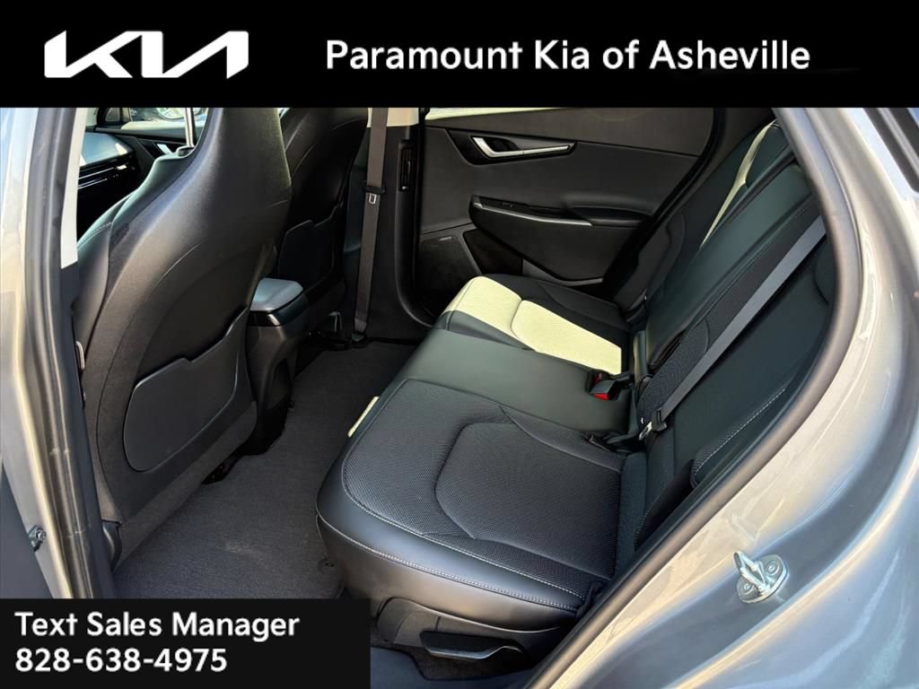 Certified 2023 Kia EV6 Wind w/ Wind Technology Package AWD/4WD image 23