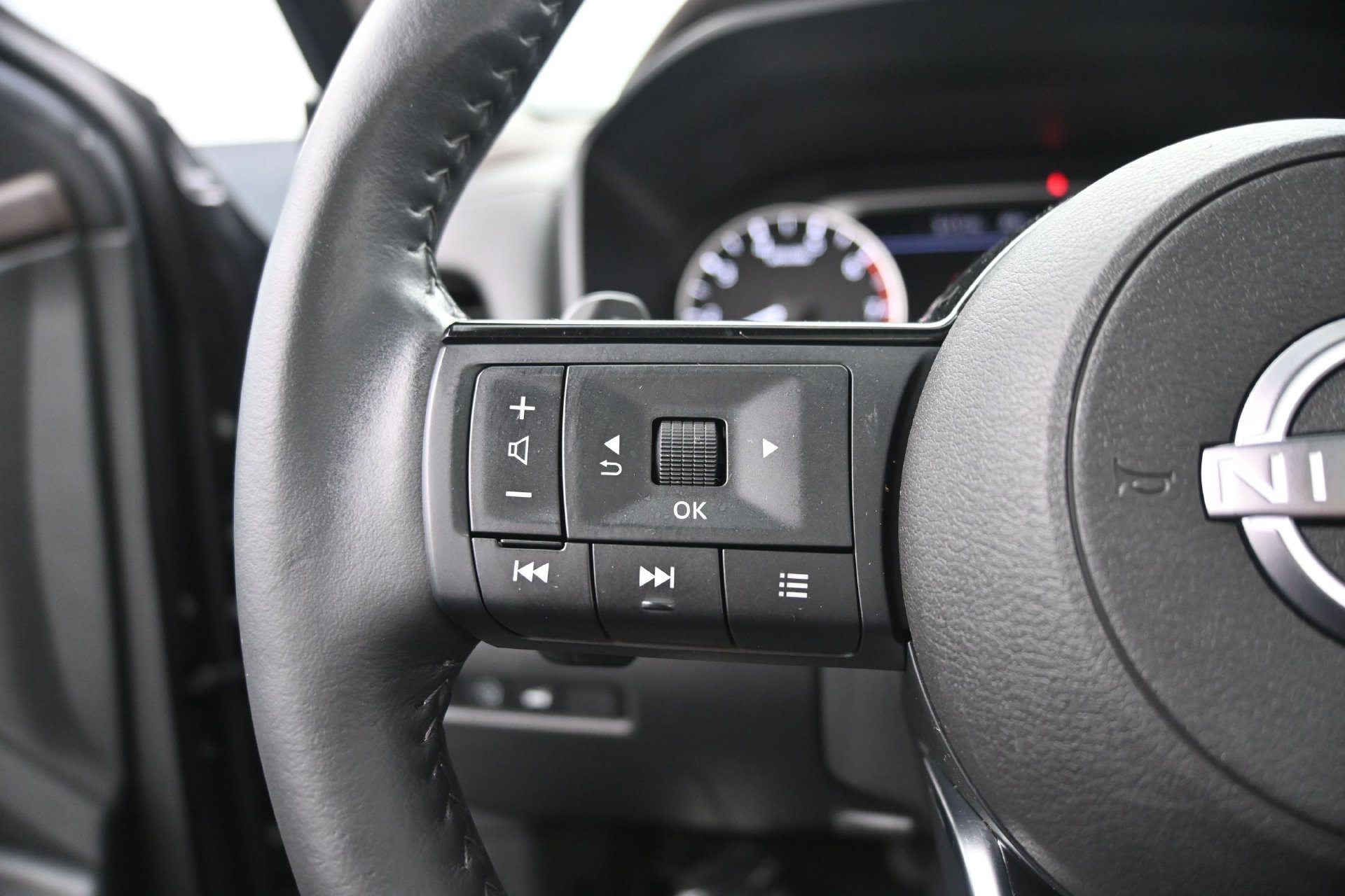 Used 2021 Toyota RAV4 XSE w/ Weather Package AWD/4WD image 27