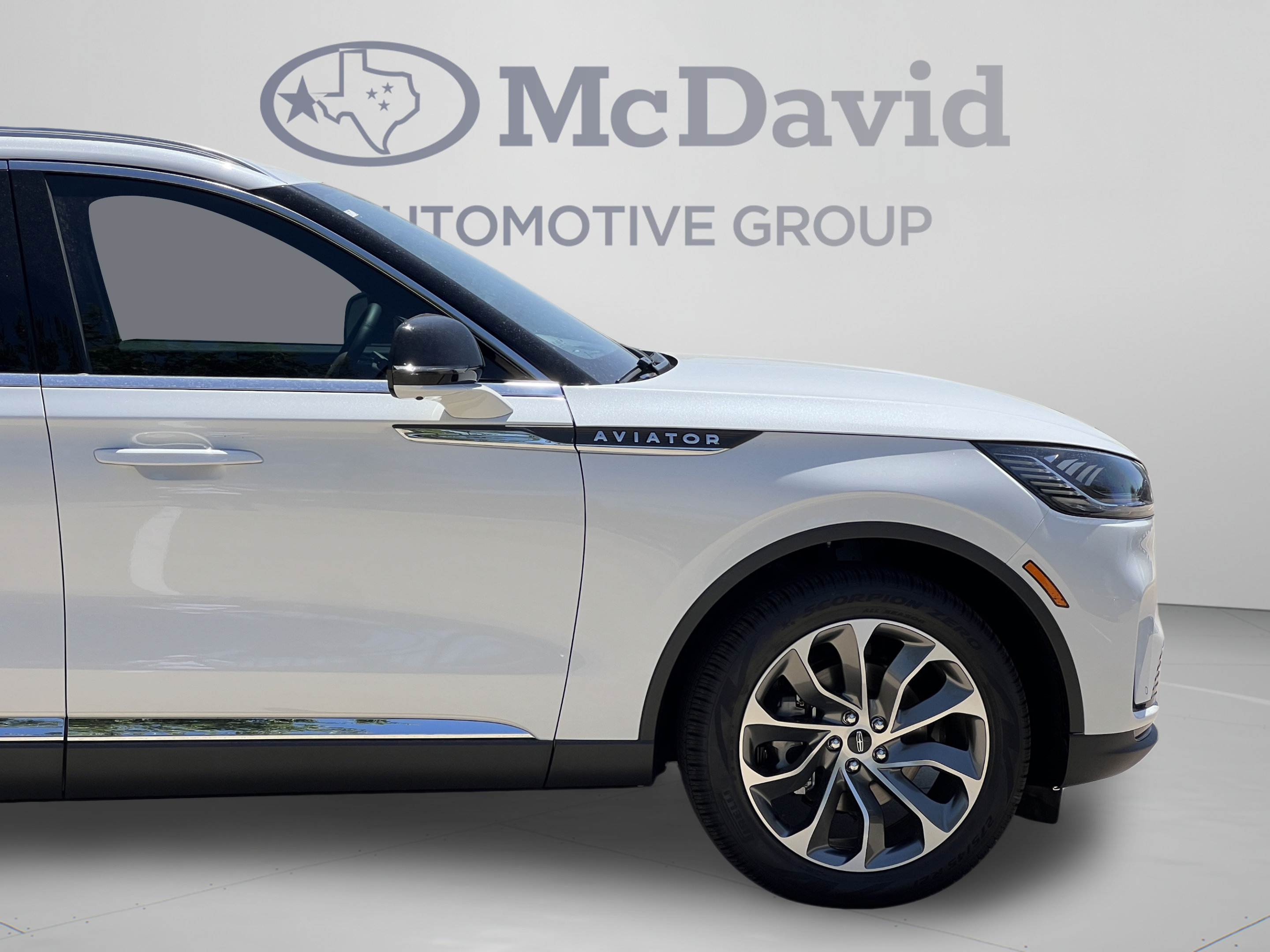 New 2026 Lincoln Aviator Reserve w/ Luxury Package RWD image 34