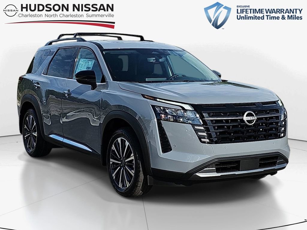 New 2026 Nissan Pathfinder Platinum FWD image 1