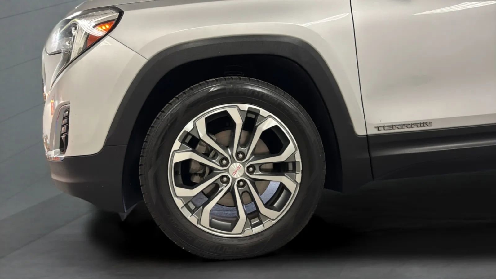 Used 2018 GMC Terrain SLT w/ Preferred Package FWD image 34