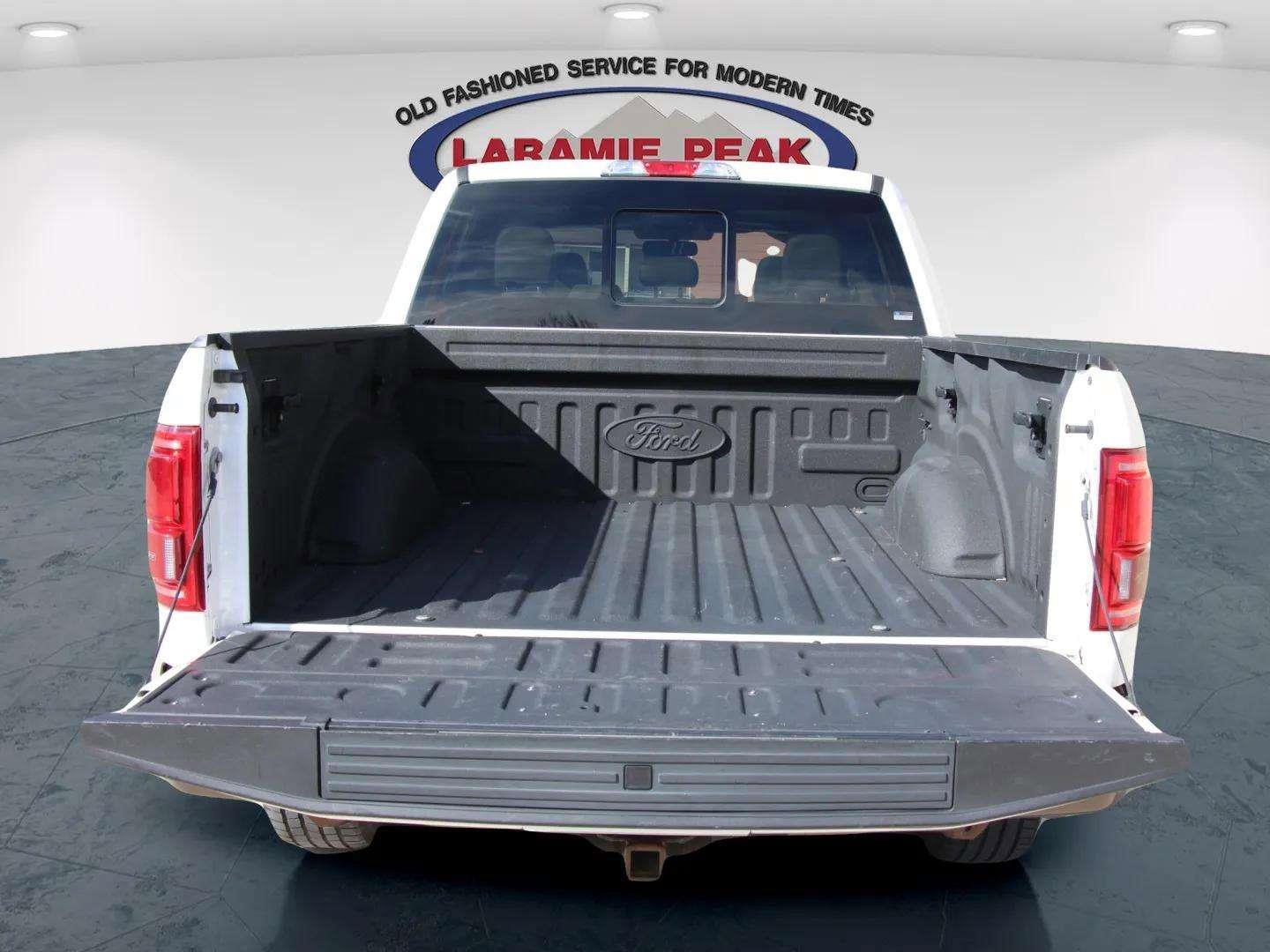 Used 2016 Ford F150 Lariat image 9
