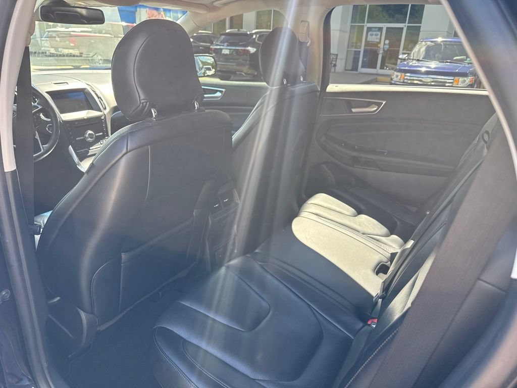 Used 2019 Ford Edge Titanium w/ Equipment Group 301A AWD/4WD image 13